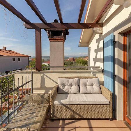 Apartma Koper Pobegi Exterior foto