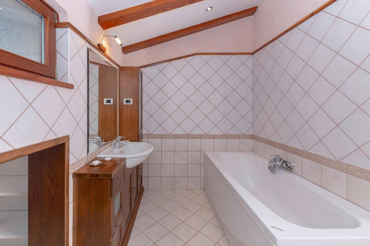Apartma Koper Pobegi Exterior foto