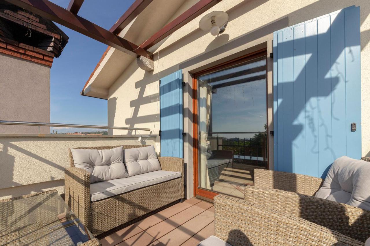 Apartma Koper Pobegi Exterior foto